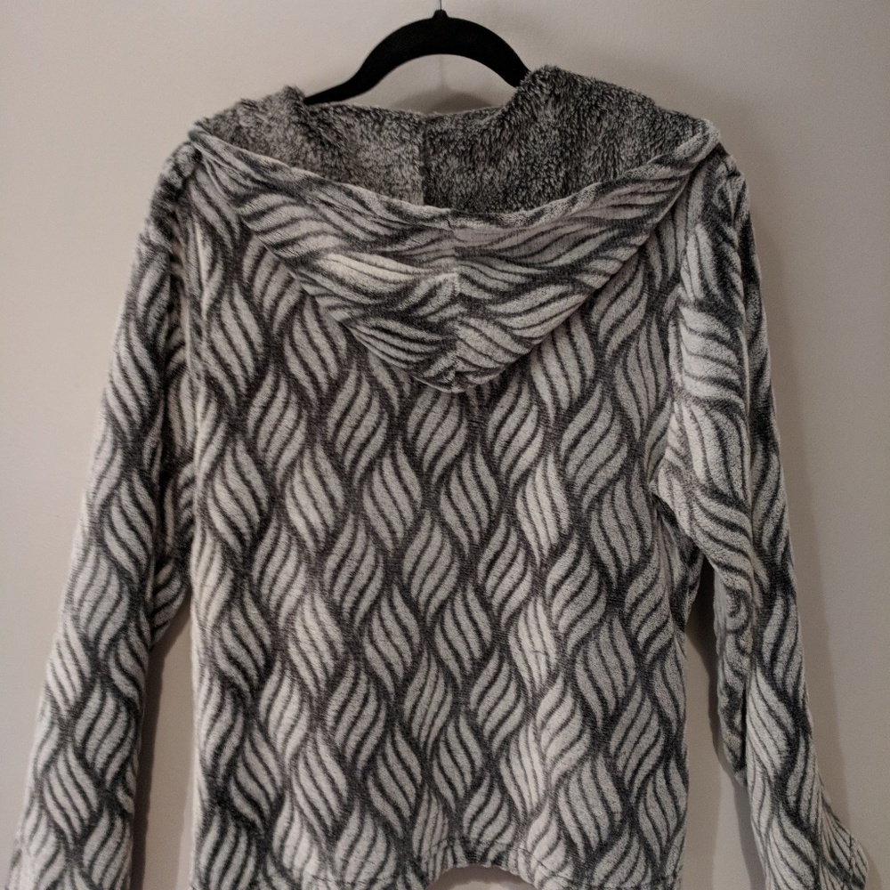 Gray jacket w/pockets - Picture 3 of 5